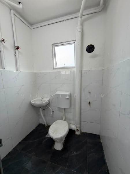 2-storey Terraced House for Sale in Taman Mawar (Pasir Gudang) - Michelle Lim - Bathroom - PropertyGuru.com.my