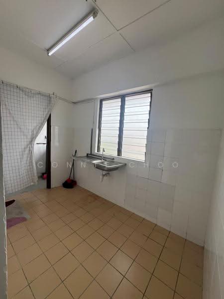 Flat for Rent at Flat Mahkota Cheras (L1 L2 L3 L4 L5) - Connie Choo - Kitchen - PropertyGuru.com.my