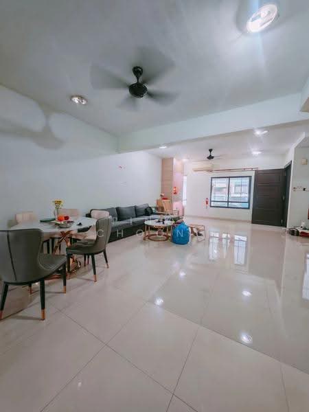 2-storey Terraced House for Sale in Valencia (Sungai Buloh) - Pinky Choong - PropertyGuru.com.my