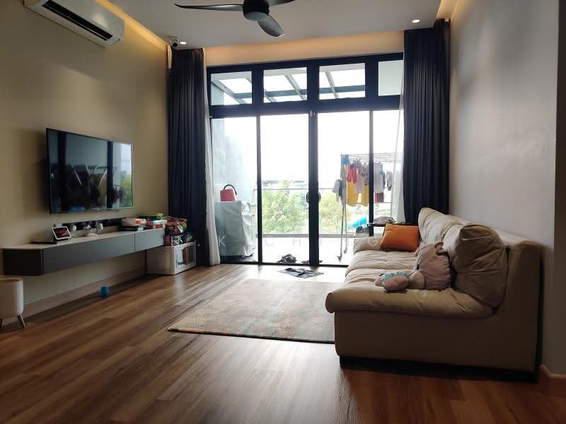 Semi-Detached House for Sale in Bandar Seri Coalfields (Sungai Buloh) - H.K Ching - Living Room - PropertyGuru.com.my