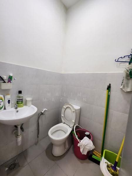 Semi-Detached House for Rent in Cyberjaya (Selangor) - Halim Mazlan - Bathroom - PropertyGuru.com.my
