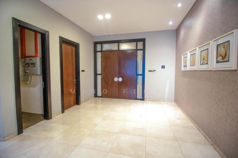 Kondominium untuk Dijual di The Pearl KLCC - Ming Feng - Entrance - PropertyGuru.com.my