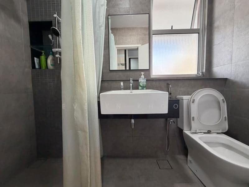 Rumah Teres 2-Tingkat untuk Dijual di Tamansari (Rawang) - Evelyn Khoo - Bathroom - PropertyGuru.com.my