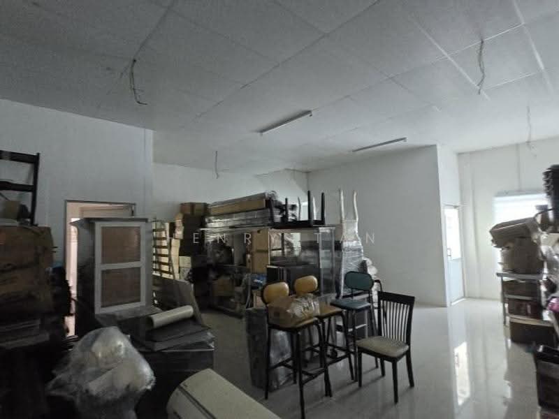 Detached Factory for Rent in Taman Perindustrian Saga Jaya (Perai) - Henry Tan - Interior - PropertyGuru.com.my