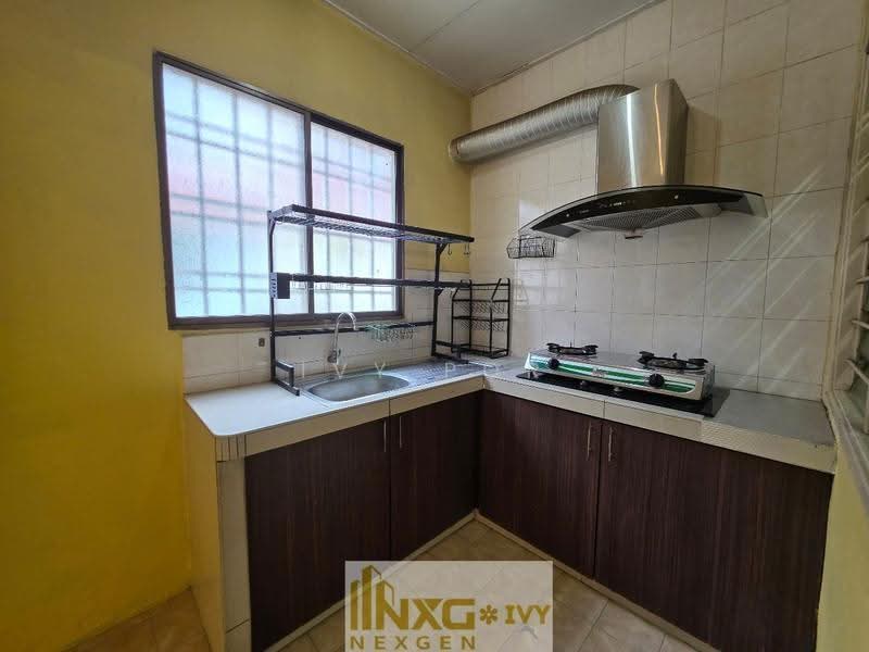 Rumah Teres untuk Dijual di Bandar Botanic (Klang) - Ivy Por - Kitchen - PropertyGuru.com.my