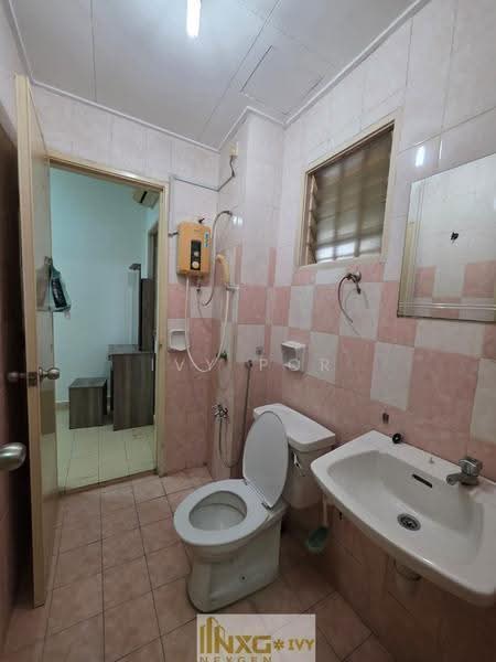 Rumah Teres untuk Dijual di Bandar Botanic (Klang) - Ivy Por - Bathroom - PropertyGuru.com.my
