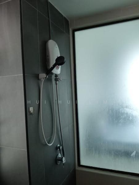 Kediaman Servis untuk Dijual di Wave @ Marina Cove - Hui Hui Lim - Bathroom - PropertyGuru.com.my