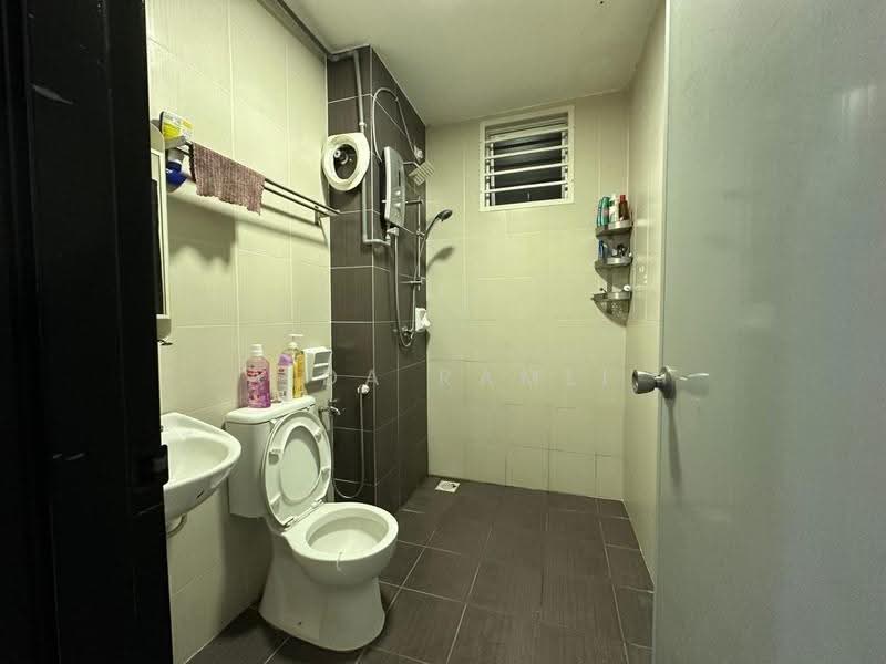 2-storey Terraced House for Sale in Taman Alam Indah (Shah Alam) - Aida Ramli - Bathroom - PropertyGuru.com.my