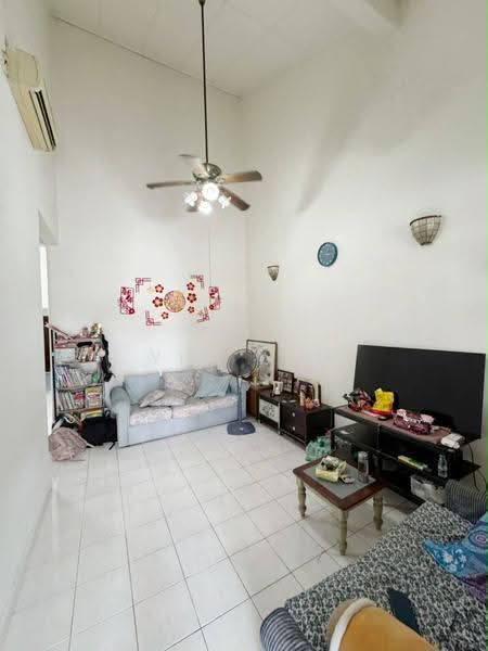 Rumah Teres 1-Tingkat untuk Dijual di Taman Molek (Johor Bahru) - Yik Tat - PropertyGuru.com.my