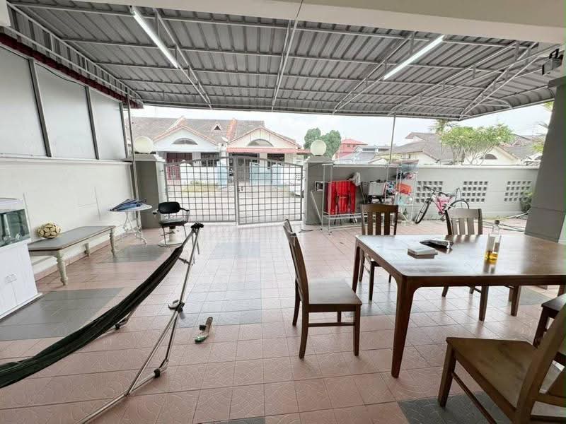 Rumah Teres 1-Tingkat untuk Dijual di Taman Molek (Johor Bahru) - Yik Tat - PropertyGuru.com.my