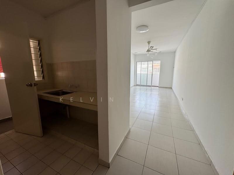 Apartment for Sale at Mandarina Court - Kelvin Pook - Kitchen - PropertyGuru.com.my