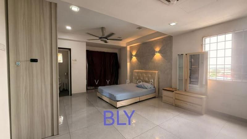 Pangsapuri untuk Disewa di Perdana Villa - Ivy Por - Bedroom - PropertyGuru.com.my