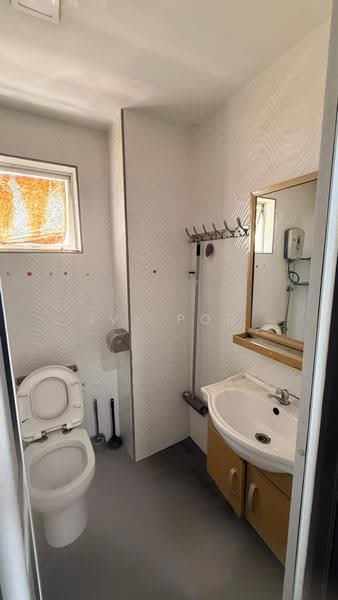 Pangsapuri untuk Disewa di Perdana Villa - Ivy Por - Bathroom - PropertyGuru.com.my