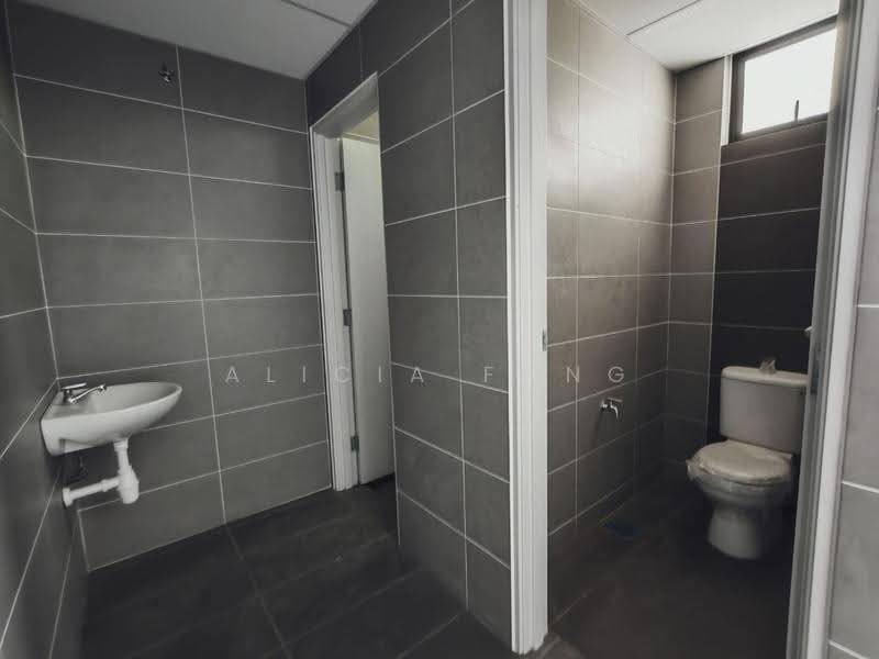 Terrace Factory for Rent in Kulai (Johor) - Alicia Fong - Bathroom - PropertyGuru.com.my