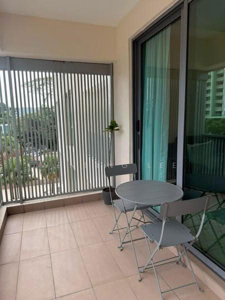Pangsapuri untuk Dijual di Molek Pine 3 - Wenting Lee - Balcony - PropertyGuru.com.my