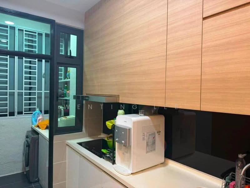 Service Residence for Sale at 8Scape Residence @ Sutera - Wenting Lee - Kitchen - PropertyGuru.com.my