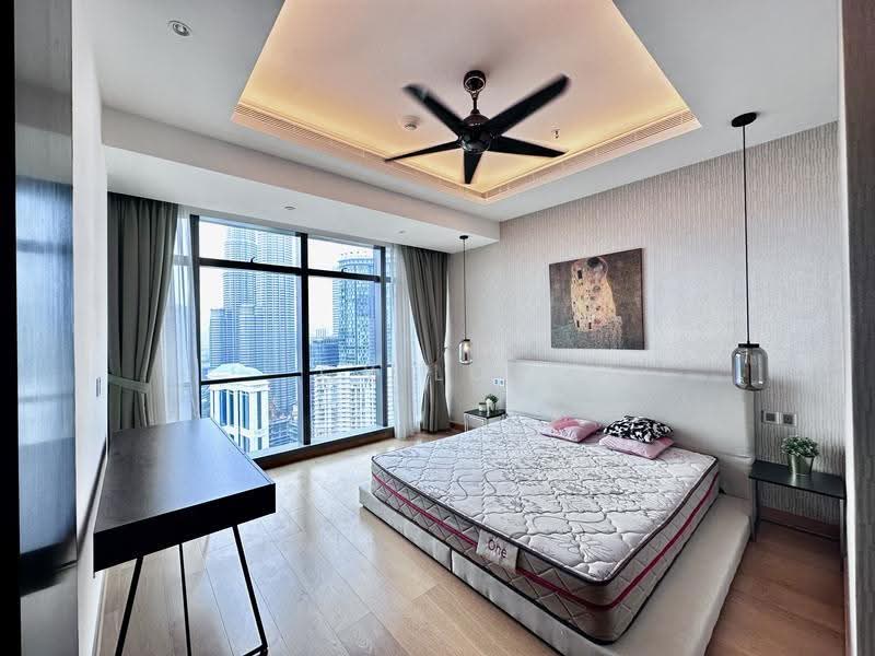 Kediaman Servis untuk Disewa di The Ritz-Carlton Residences - CY Lok - Bedroom - PropertyGuru.com.my