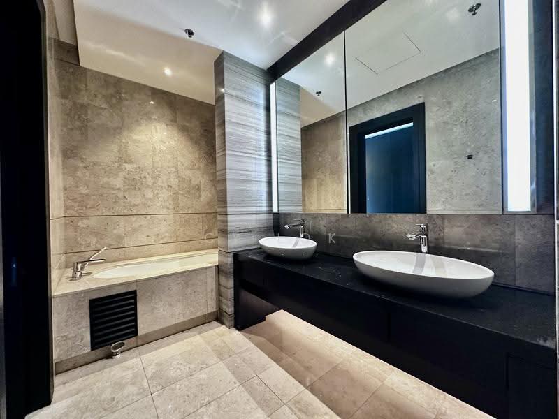 Kediaman Servis untuk Disewa di The Ritz-Carlton Residences - CY Lok - Bathroom - PropertyGuru.com.my