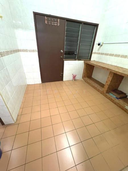 Rumah Teres 2-Tingkat untuk Dijual di Taman Puchong Prima (Puchong) - Tan Bee Choo - Interior - PropertyGuru.com.my