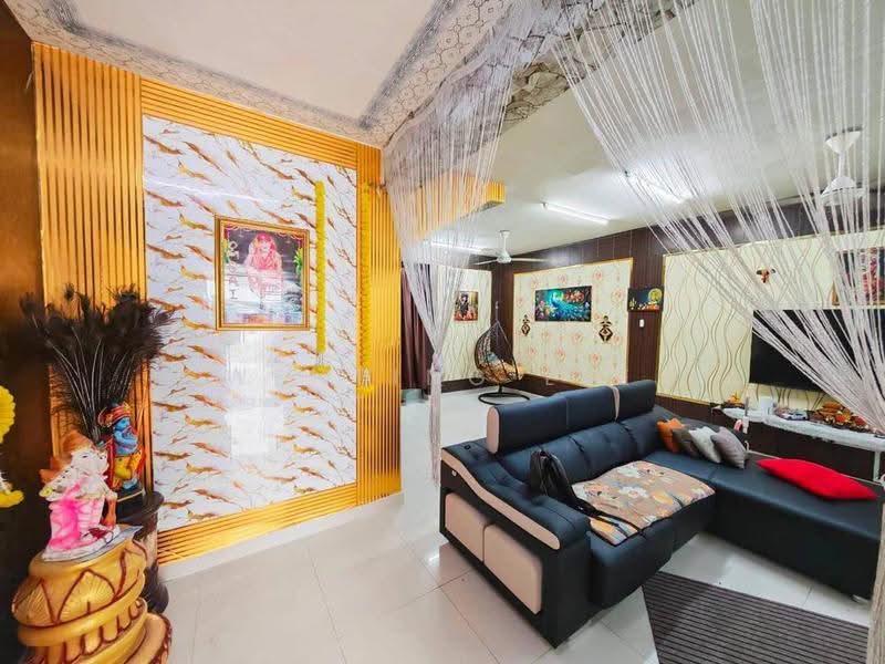 2-storey Terraced House for Sale in Bandar Tiram (Ulu Tiram) - Wenting Lee - Living Room - PropertyGuru.com.my