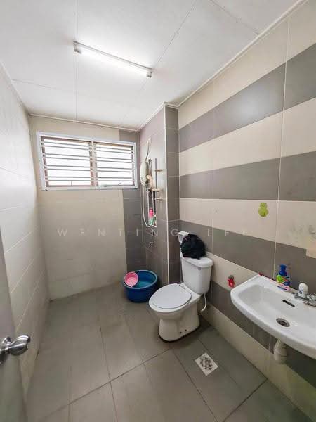 2-storey Terraced House for Sale in Bandar Tiram (Ulu Tiram) - Wenting Lee - Bathroom - PropertyGuru.com.my