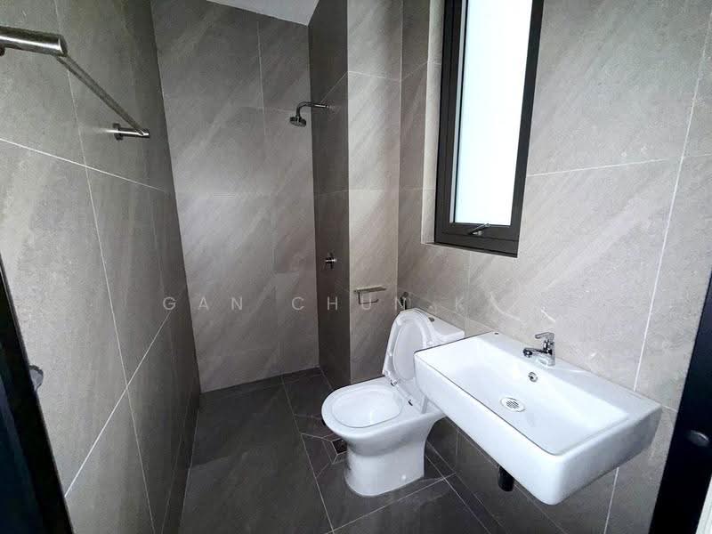 Kondominium untuk Disewa di The Anton - Gan Chun Kai - Bathroom - PropertyGuru.com.my
