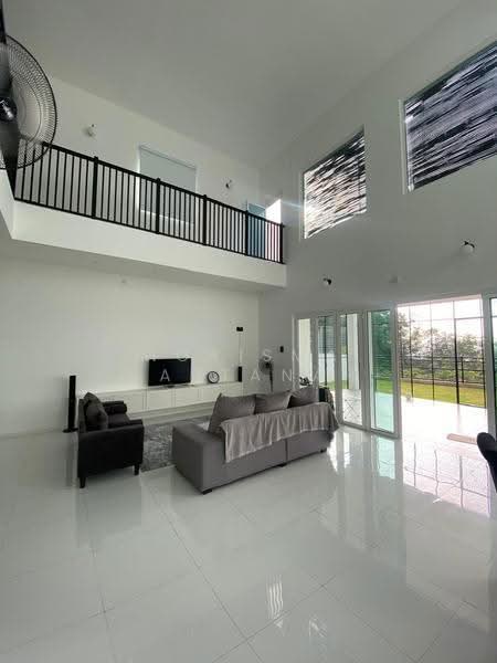 Bungalow House untuk Dijual di Dengkil (Selangor) - Norisma Hartanah - Living Room - PropertyGuru.com.my