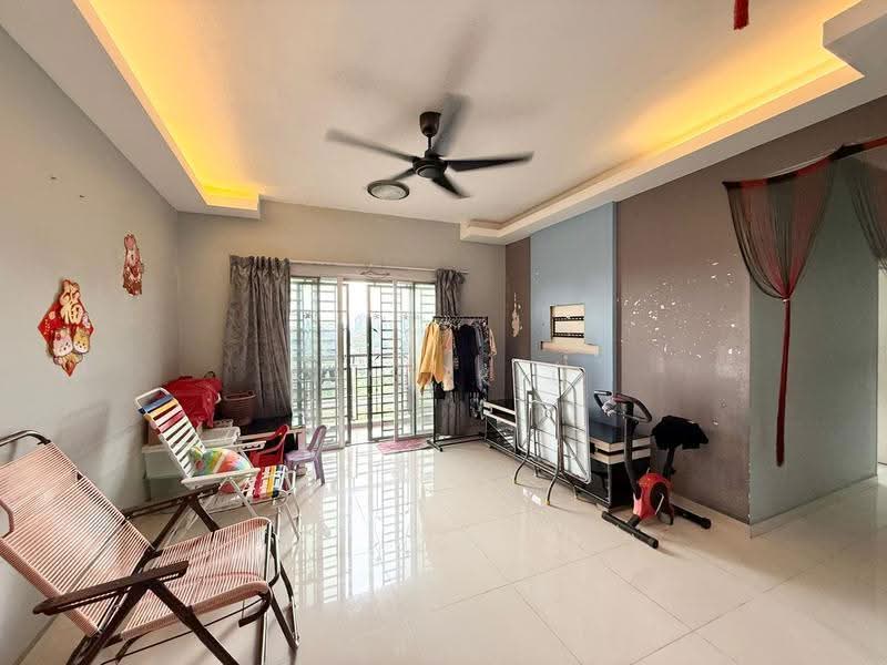Pangsapuri untuk Dijual di M'tiara - Kimi Kiu - Living Room - PropertyGuru.com.my