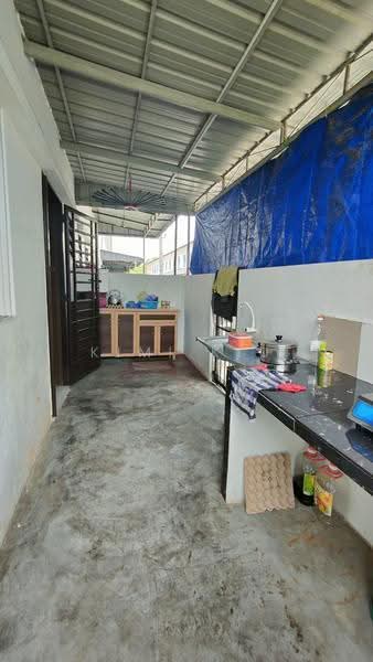 2-storey Terraced House for Sale in Taman Scientex Pasir Gudang (Pasir Gudang) - Kimi Kiu - Kitchen - PropertyGuru.com.my