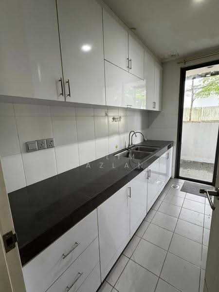 2-storey Terraced House for Rent in Cyberjaya (Selangor) - Halim Mazlan - Kitchen - PropertyGuru.com.my