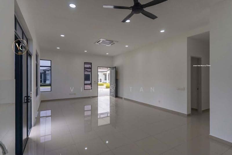 1-storey Terraced House for Rent in Shah Alam (Selangor) - Vitas Tan - Living Room - PropertyGuru.com.my