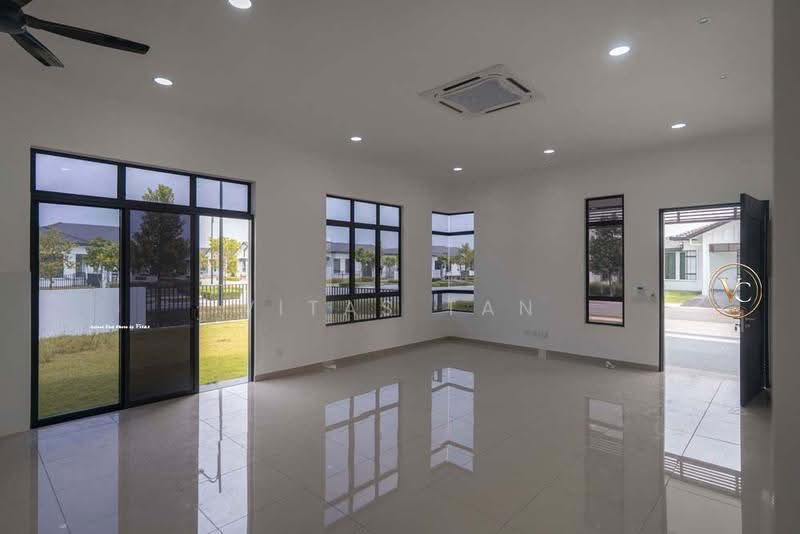 1-storey Terraced House for Rent in Shah Alam (Selangor) - Vitas Tan - Living Room - PropertyGuru.com.my
