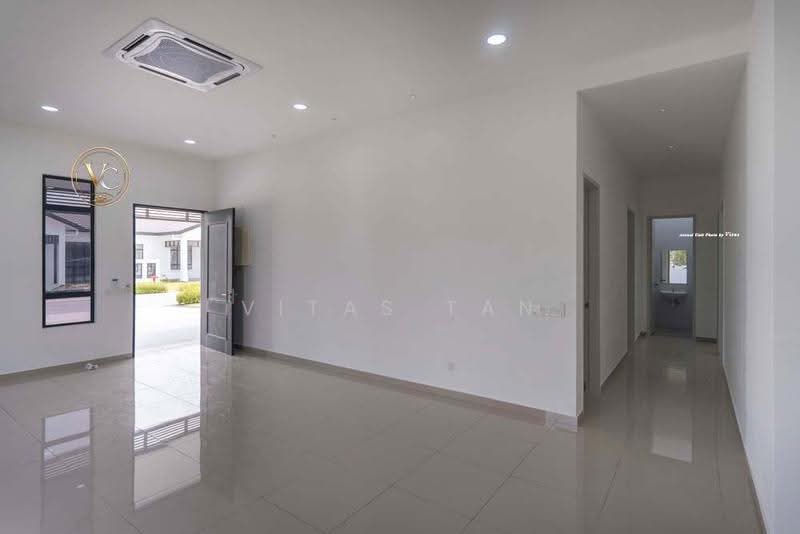1-storey Terraced House for Rent in Shah Alam (Selangor) - Vitas Tan - Living Room - PropertyGuru.com.my