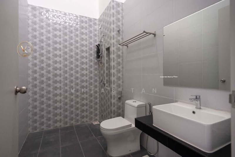1-storey Terraced House for Rent in Shah Alam (Selangor) - Vitas Tan - Bathroom - PropertyGuru.com.my
