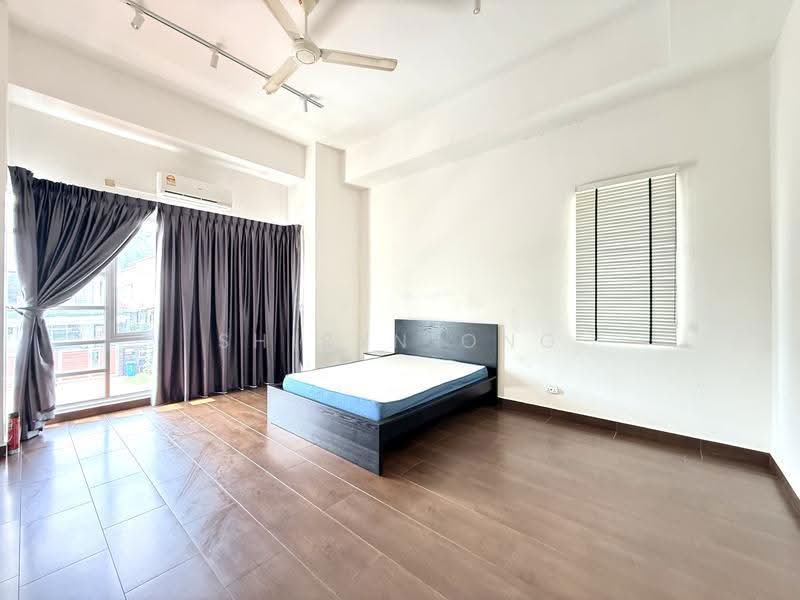 Semi-Detached House for Sale in Setia Damai (Setia Alam) - Shiryn Ong - Bedroom - PropertyGuru.com.my