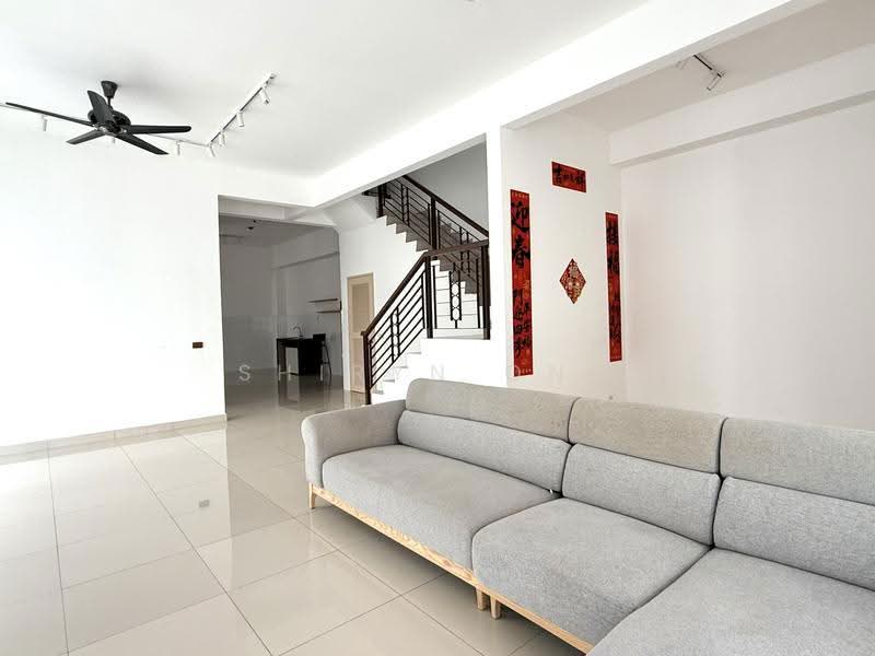 Semi-Detached House for Sale in Setia Damai (Setia Alam) - Shiryn Ong - Living Room - PropertyGuru.com.my