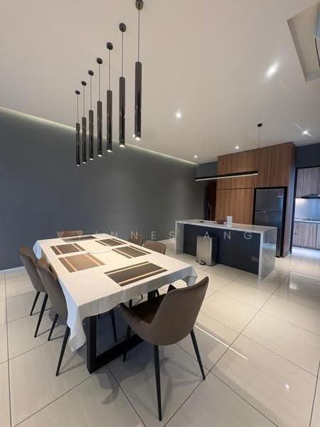 Kondominium untuk Disewa di Queens Residences Q1 @ Queens Waterfront - Vyinnes Ang - Dining Room - PropertyGuru.com.my