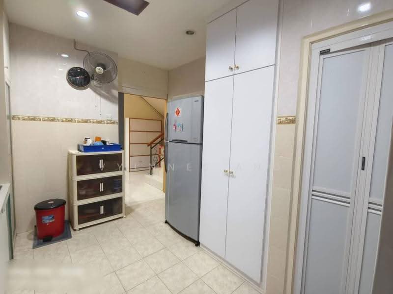 Rumah Teres 2.5-Tingkat untuk Dijual di Taman Teratai (Butterworth) - Vyinnes Ang - Kitchen - PropertyGuru.com.my