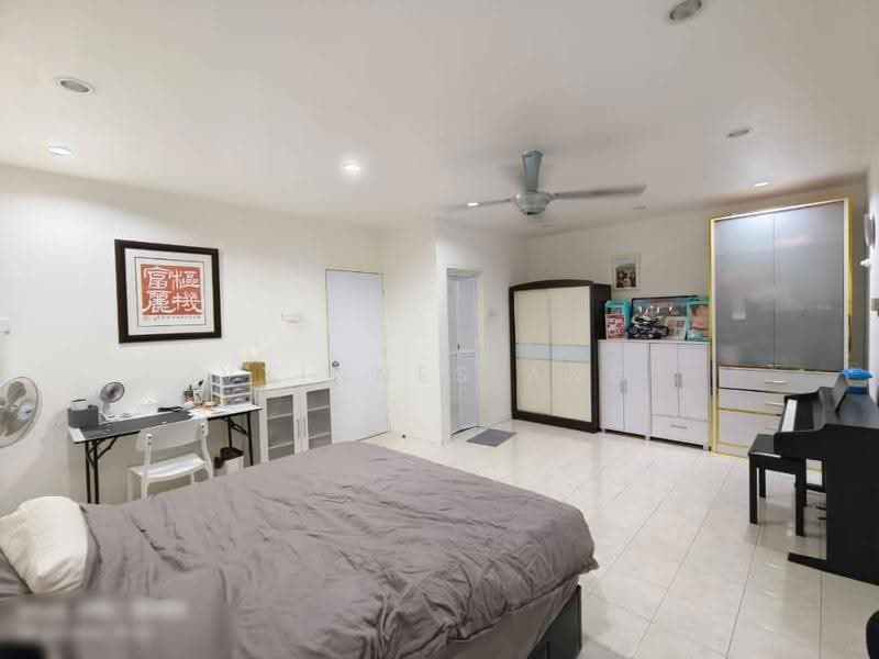 Rumah Teres 2.5-Tingkat untuk Dijual di Taman Teratai (Butterworth) - Vyinnes Ang - Bedroom - PropertyGuru.com.my