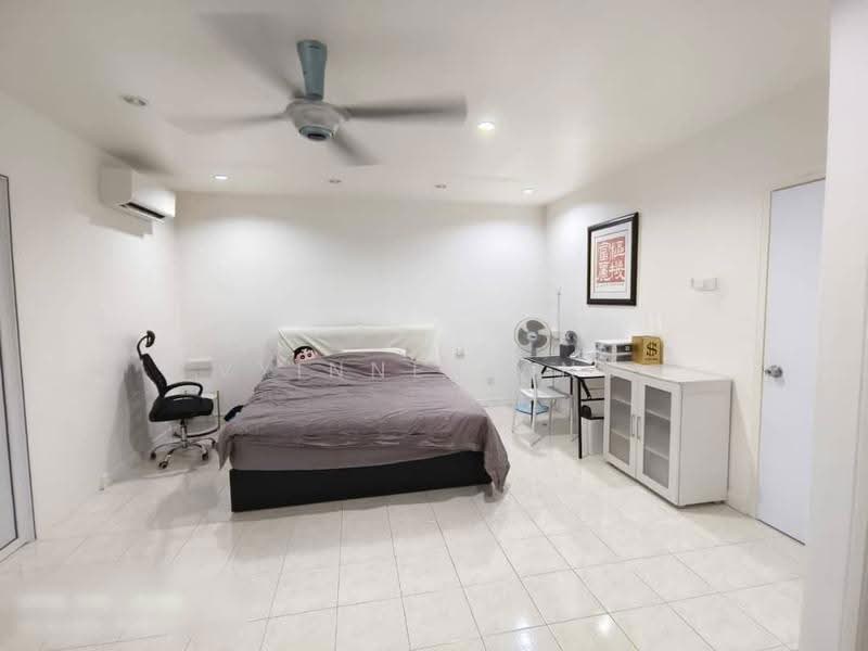 Rumah Teres 2.5-Tingkat untuk Dijual di Taman Teratai (Butterworth) - Vyinnes Ang - Bedroom - PropertyGuru.com.my