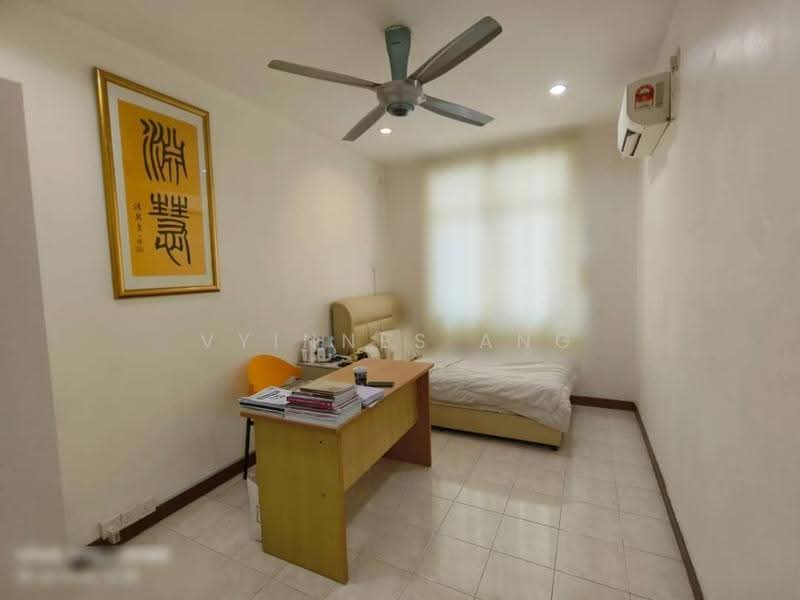 Rumah Teres 2.5-Tingkat untuk Dijual di Taman Teratai (Butterworth) - Vyinnes Ang - Bedroom - PropertyGuru.com.my
