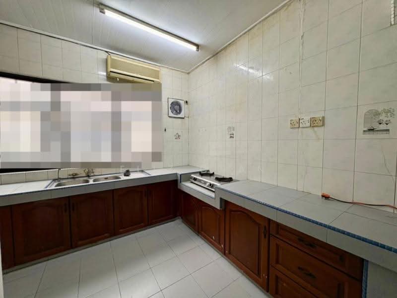 Rumah Teres 2-Tingkat untuk Dijual di Taman Wahyu (Batu Caves) - Eliz Chan - Kitchen - PropertyGuru.com.my