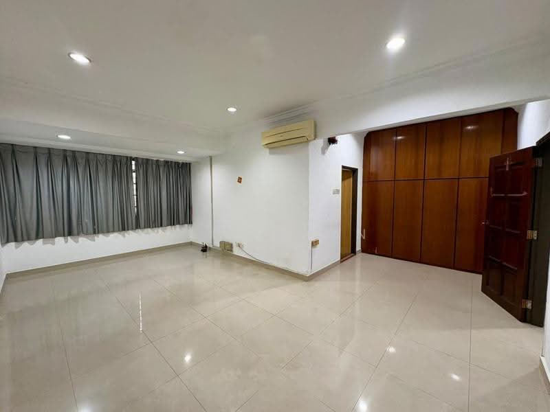 Rumah Teres 2-Tingkat untuk Dijual di Taman Wahyu (Batu Caves) - Eliz Chan - Living Room - PropertyGuru.com.my