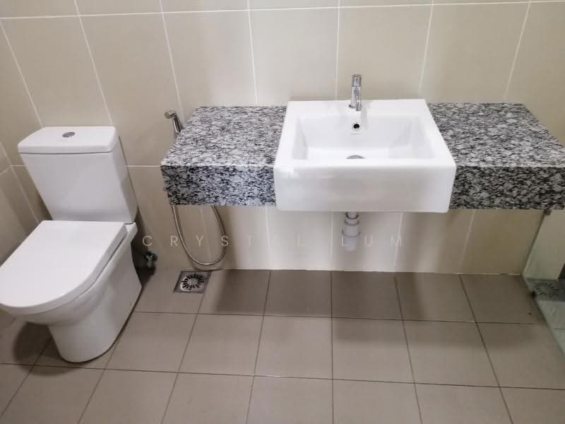 Kediaman Servis untuk Disewa di Res 280 - Crystal Lum - Bathroom - PropertyGuru.com.my