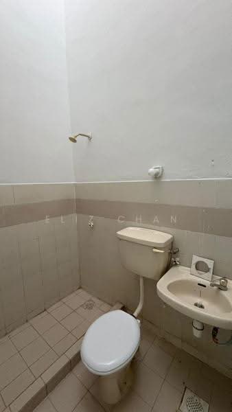 Terraced House for Sale in Bandar Sungai Long (Selangor) - Eliz Chan - Bathroom - PropertyGuru.com.my