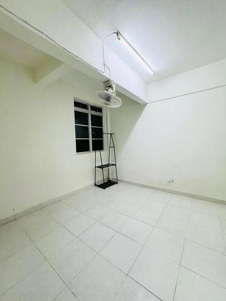 Rumah Teres 2-Tingkat untuk Disewa di Taman Samudra Teres (Batu Caves) - Crystal Lum - Interior - PropertyGuru.com.my