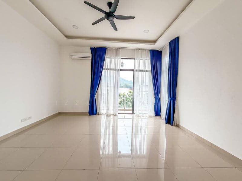Semi-Detached House for Sale in Taman Melawati (Ulu Kelang) - Izzat Zamros - Living Room - PropertyGuru.com.my