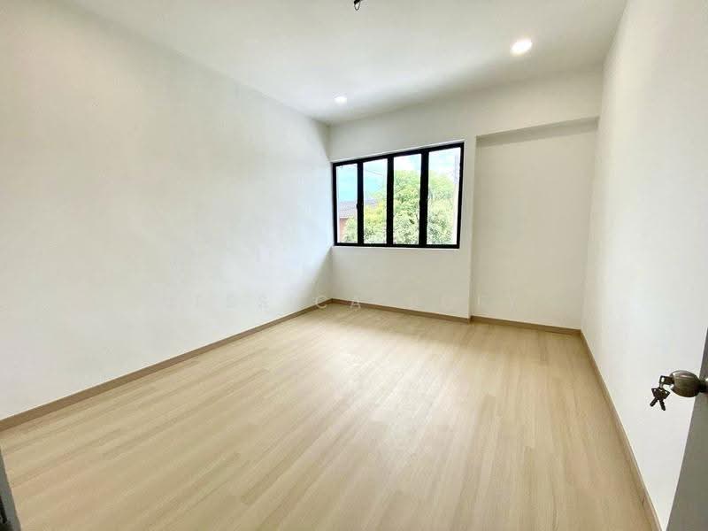 Semi-Detached House for Sale in Taman Kampung Majid (Kluang) - Jessica Boey - PropertyGuru.com.my