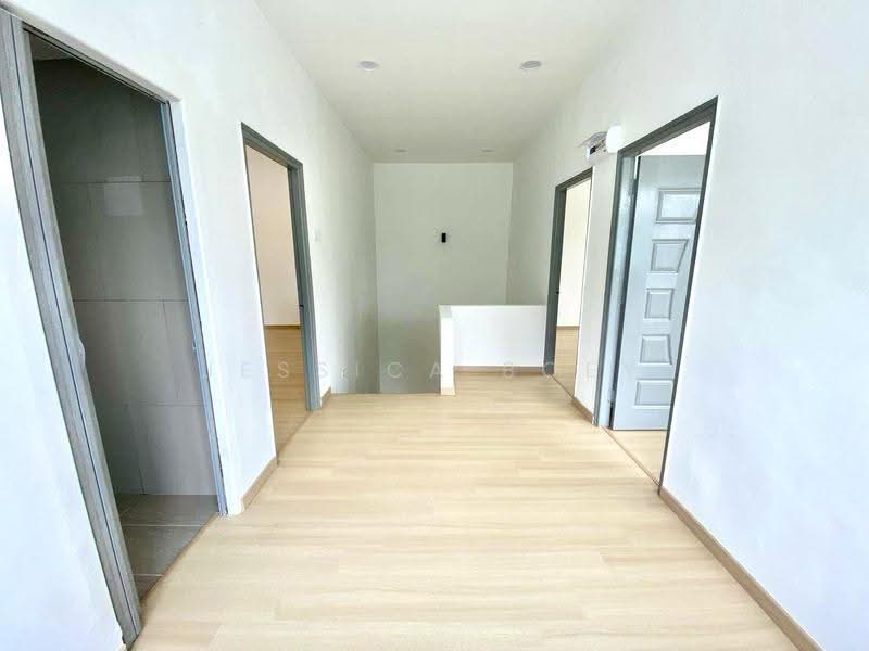Semi-Detached House for Sale in Taman Kampung Majid (Kluang) - Jessica Boey - PropertyGuru.com.my