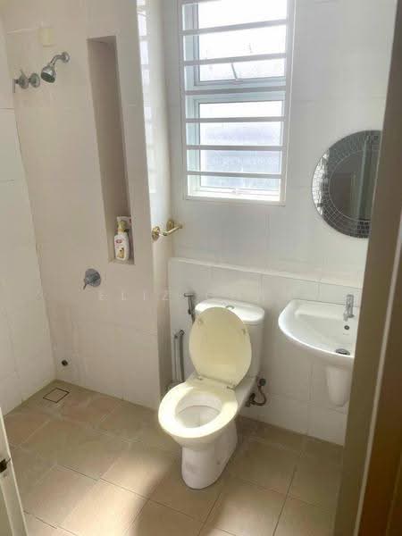 Rumah Berkembar untuk Dijual di One Sierra (Selayang) - Eliz Chan - Bathroom - PropertyGuru.com.my